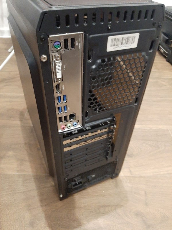 Корпус для ПК Zalman, вентиляторы спереди 4