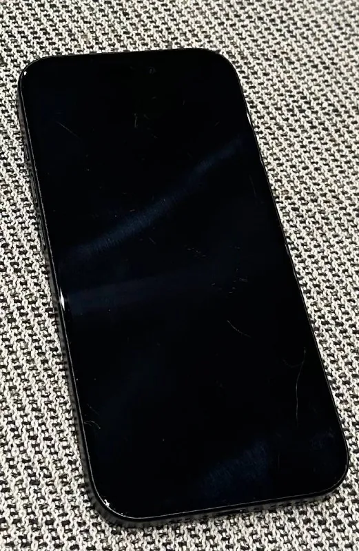Телефон iPhone 15, 256Gb, Black 1