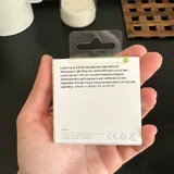 Адаптер Apple, переходник USB, беспроводная клавиатура Logitech, микрофон BOYA 2