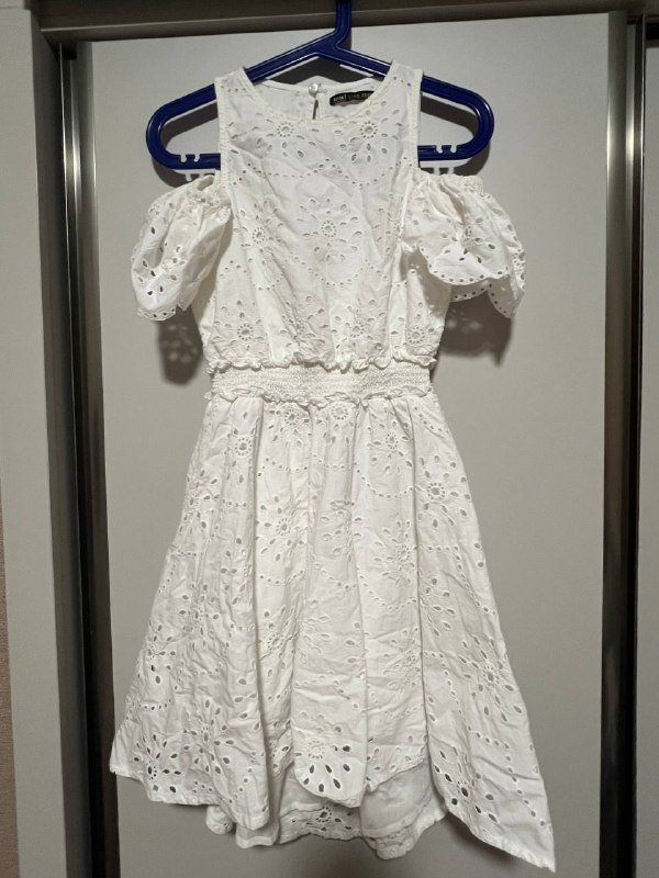 us polo assn поло бирюзовое, поло синее, Love Republic платье белое, худи Levi’s черное, худи Levi’s серое