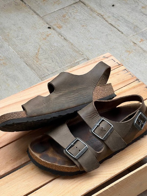 Birkenstock сандалии, кеды Nike 2