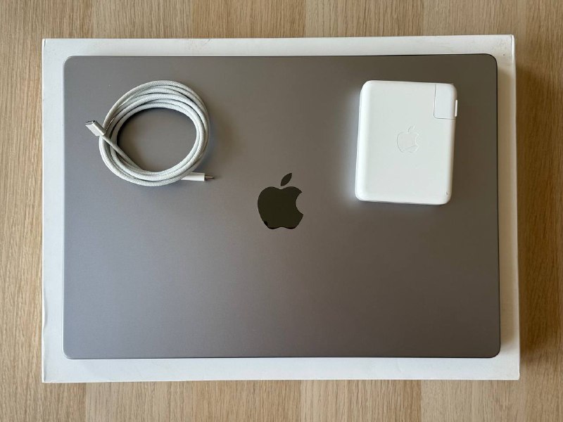 MacBook Pro 16" M1 Pro 16GB RAM 1TB SSD 2021 Space Gray 6