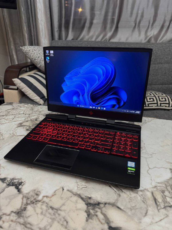 HP OMEN 15 игровой ноутбук Intel Core i5 NVIDIA GTX 1650 16GB RAM 256GB SSD