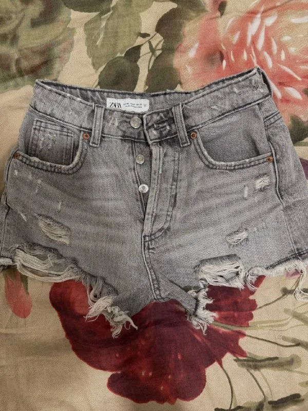 Женские шорты Zara 1