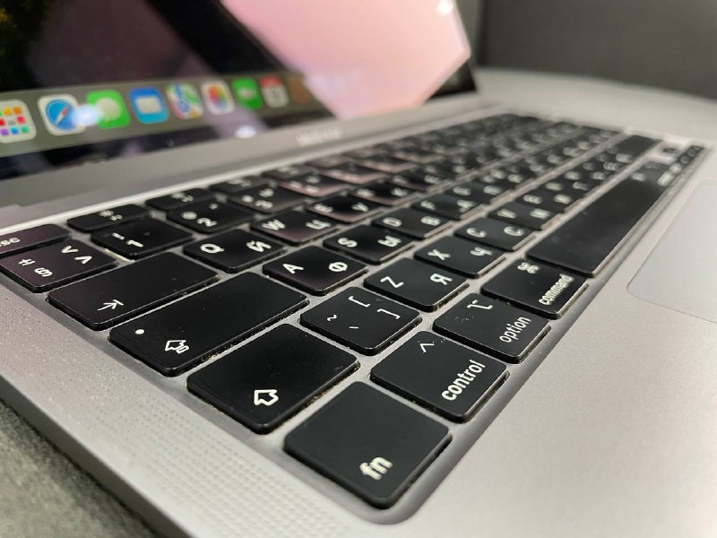 Macbook Air 2020 i3 8Gb 256Gb, good condition 4
