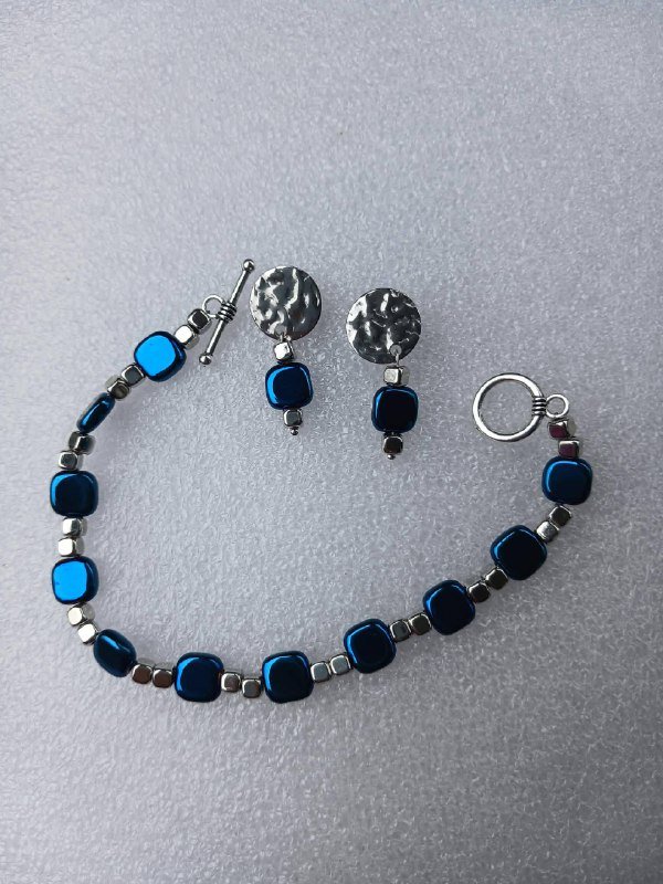 Браслет и серьги ручной работы