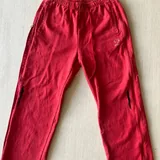 Зипка Mickey Mouse, кофта Levi’s, шарф Marc Jacobs, худи Polo, штаны спортивные, худи 9