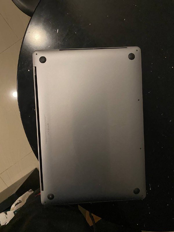 MacBook Pro 2018 с неисправным экраном