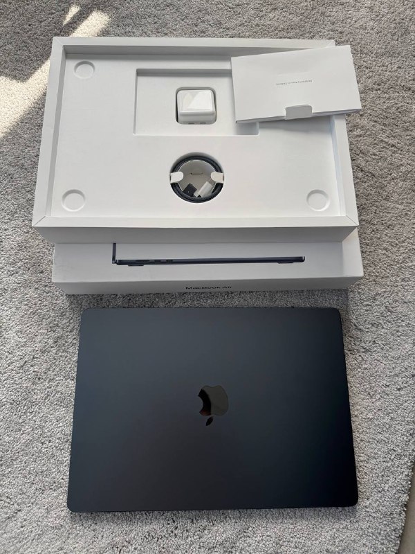 Macbook Air 15” m4/16/512
