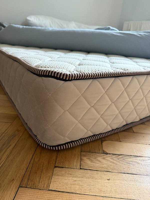 Матрас 200х200 с непромокаемым наматрасником 2