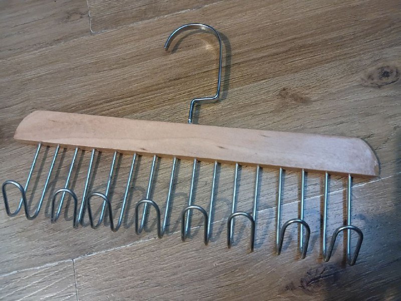 вешалка, провод для ноутбука