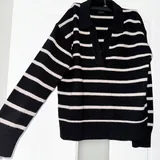 Рубашка Zara, свитер Massimo Dutti, костюм Nike, пальто Zara, реглан Zara, футболка Calvin Klein, джинсы Massimo Dutti 3