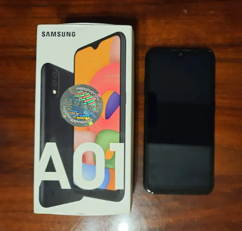 Samsung Galaxy A01 1