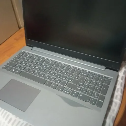 Ноутбук Lenovo IdeaPad 3 15IAU7