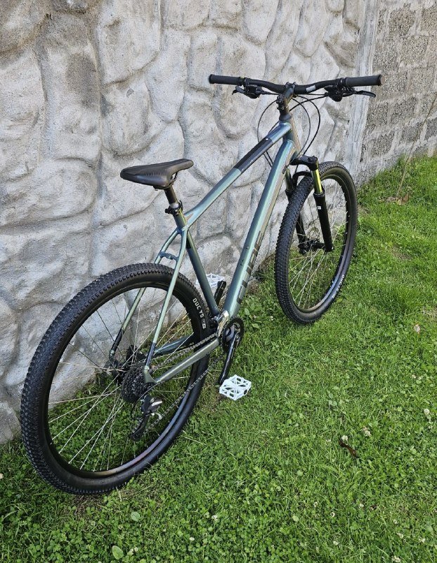 Велосипед Cube