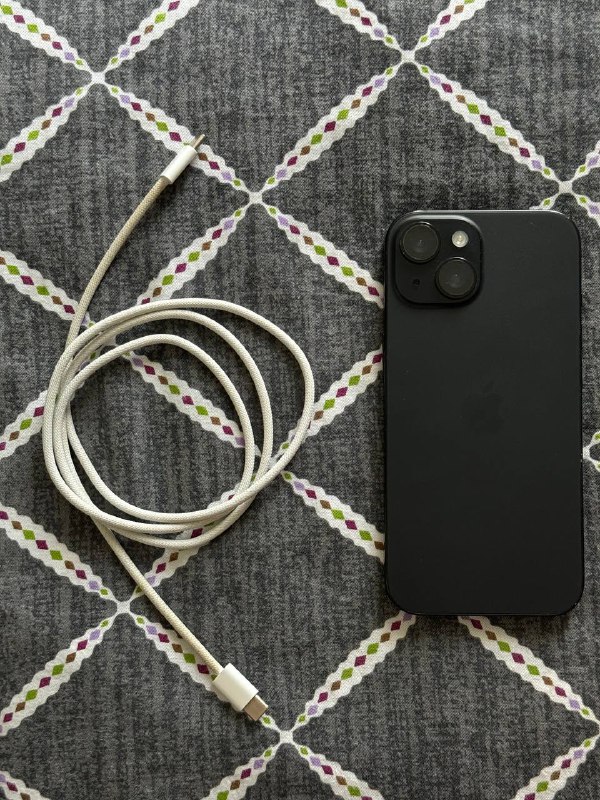 iPhone 15 256GB 2
