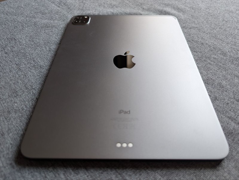 iPad Pro 11" 2020, 256 ГБ, Apple Pencil 2, зарядка 6