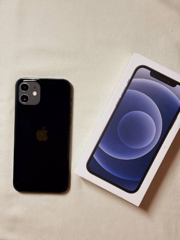 IPhone 12 64GB с аксессуарами