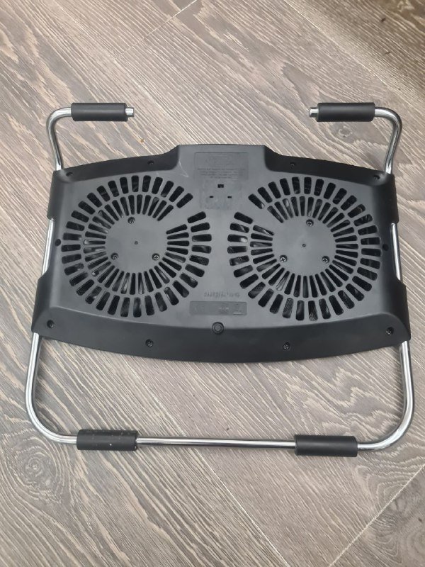 Две подставки охлаждения для ноутбука 4