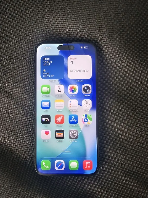 iPhone 15 Pro Max 1