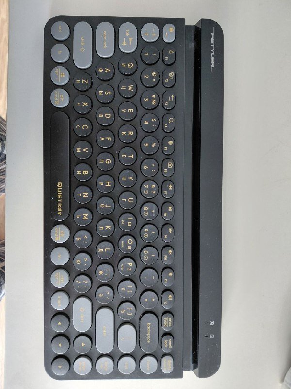 Клавиатура с подставкой для планшета или телефона