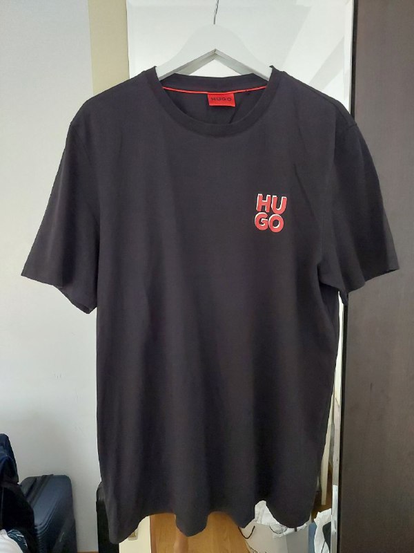 Футболка Nike, Футболка, Футболка Brooklyn Nets, Маска лыжная, Худи Nike, Футболка SMOG, Футболка HUGO, Футболка EMPORIO ARMANI, Футболка ARMANI EXCHANGE, Футболка Air Jordan 6