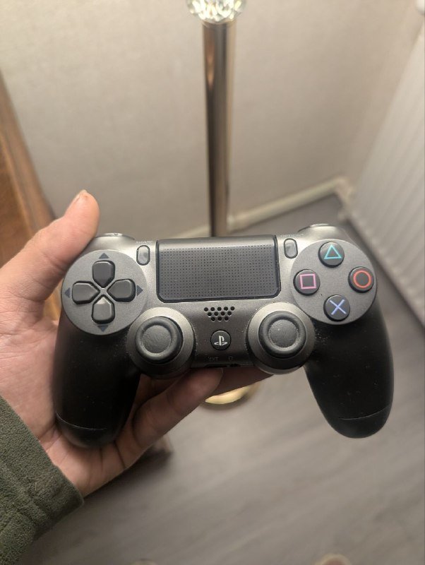 Джойстик DualShock 4 v2