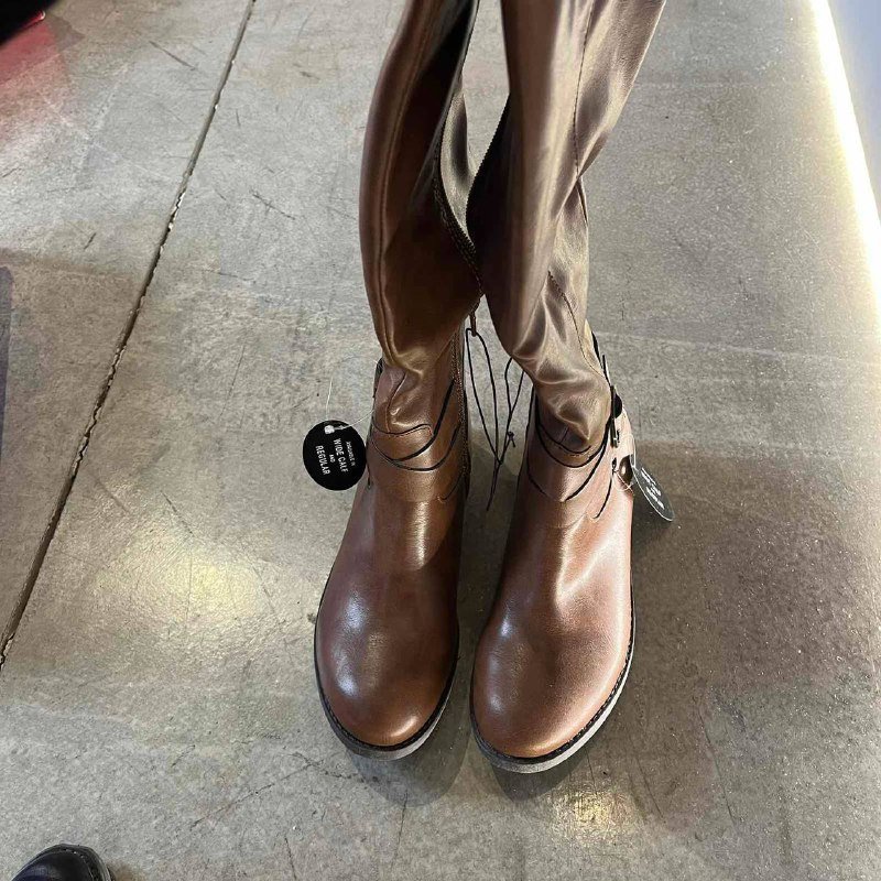 Женские коричневые сапоги 5