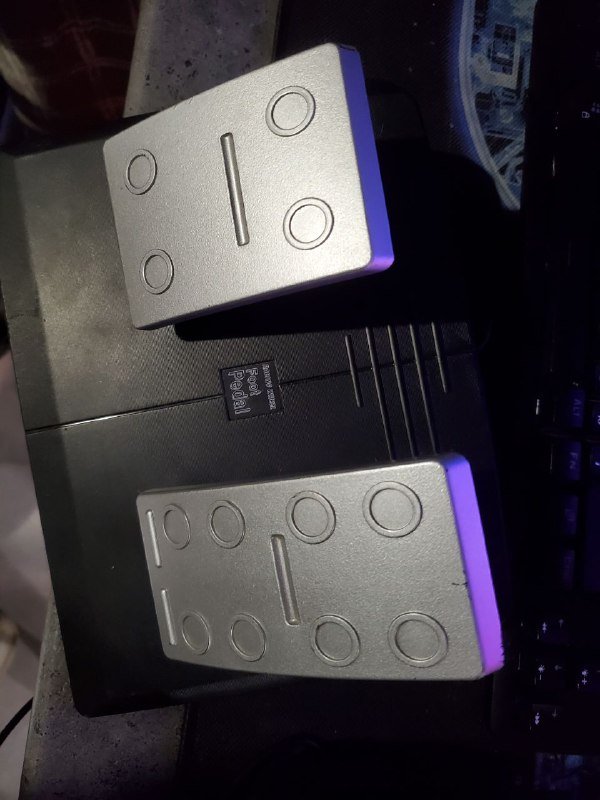 Руль с педалями и переключением скоростей 2