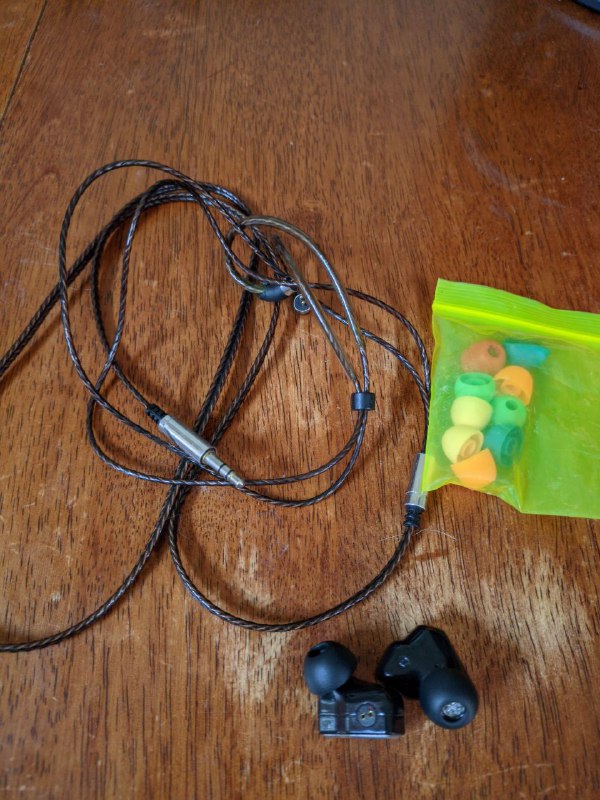IEM Salnotes Zero наушники, полный комплект