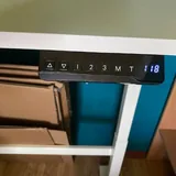 Регулируемый стол 3
