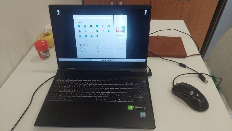 Ноутбук Excalibur на запчасти с зарядником