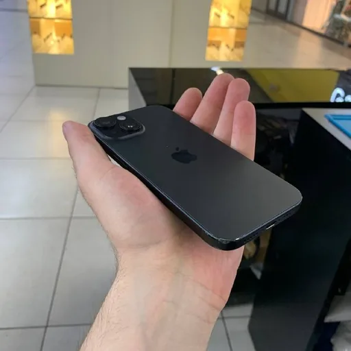 iPhone 15