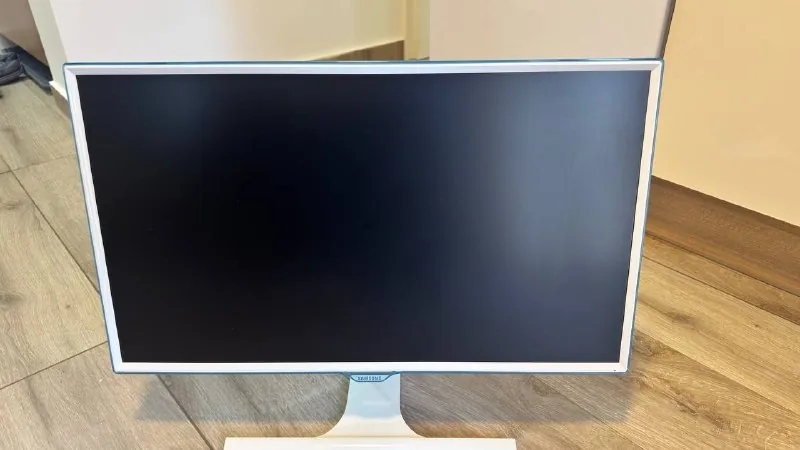 монитор Samsung LS27E391HS 1