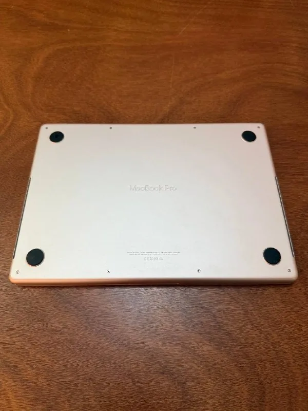MacBook Pro M1 14 2021 3