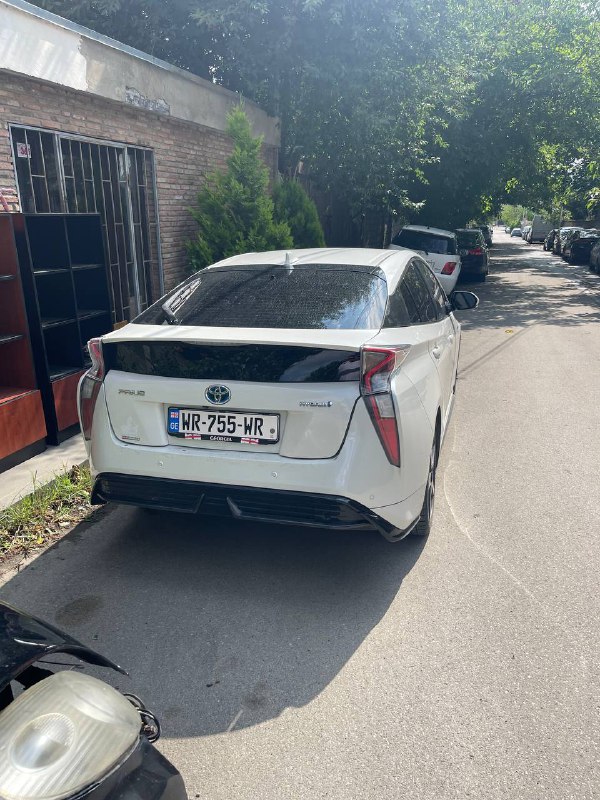 Toyota Prius 2017 года, пробег 179700 км 3