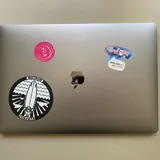 MacBook Pro 15 i7 16GB 512GB 3