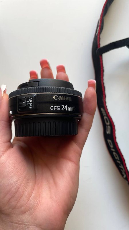 Фотоаппарат Canon 600D с объективами и аксессуарами 9
