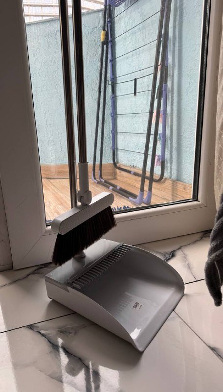Совок и щетка для уборки новые