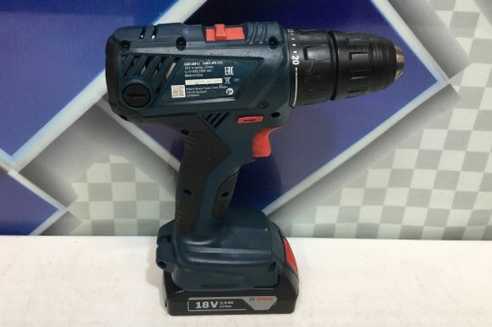 Аккумуляторная дрель-шуруповерт Bosch GSR 180-LI Professional 18V 2