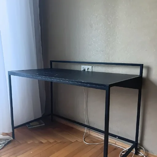 Стол