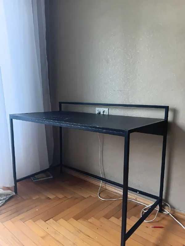 Стол