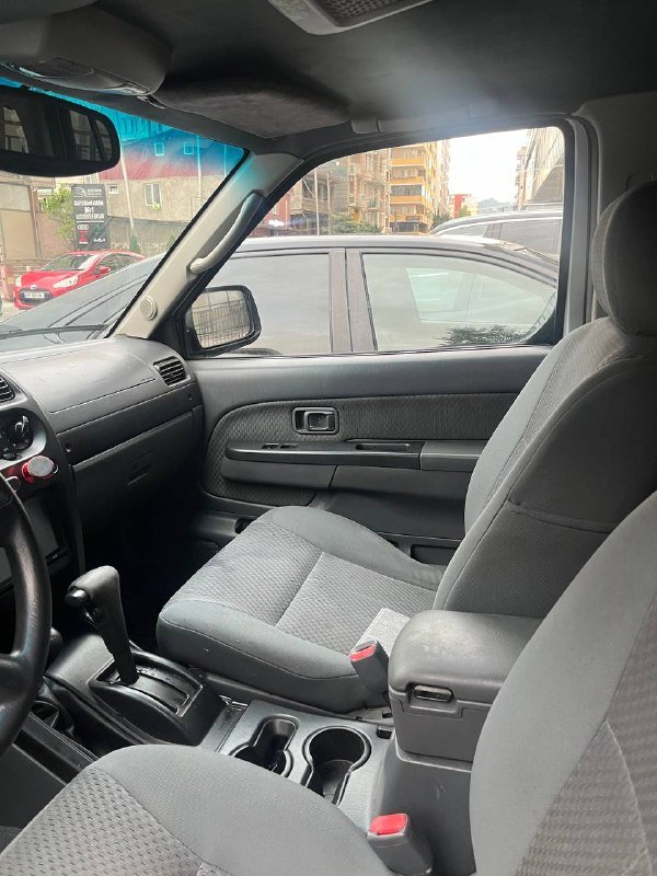 Nissan X-Terra 8