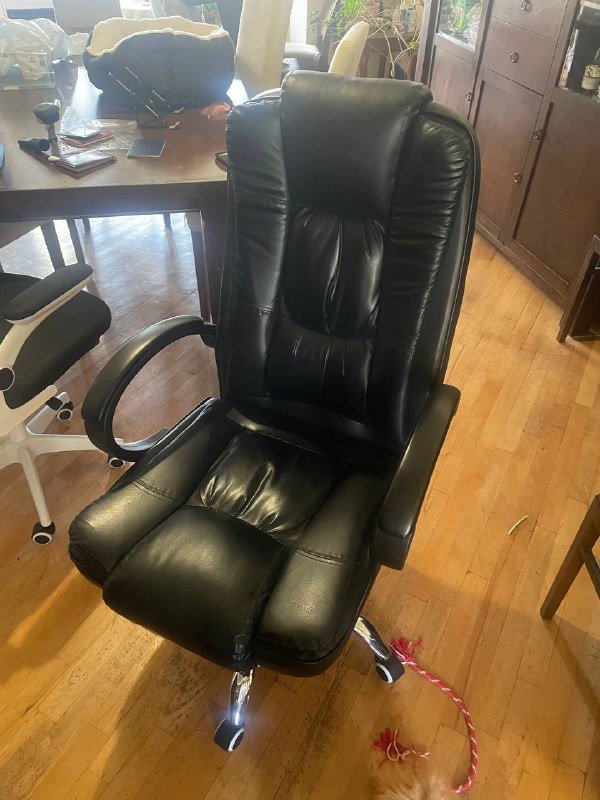 Кожаное рабочее кресло 2