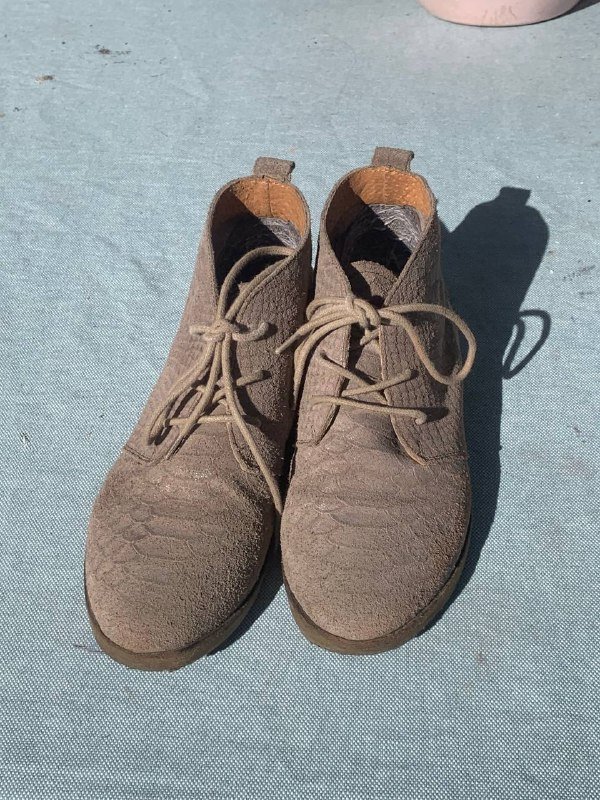 Бежевые замшевые ботиночки размер 36 2