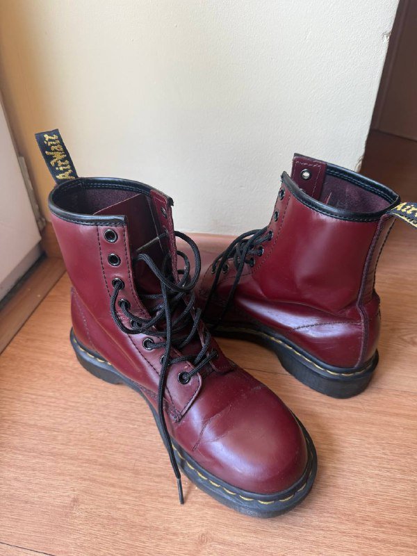 Ботинки Мартенсы женские размер 39 3