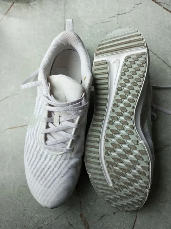 Кроссовки Nike б/у, 42 размер 1