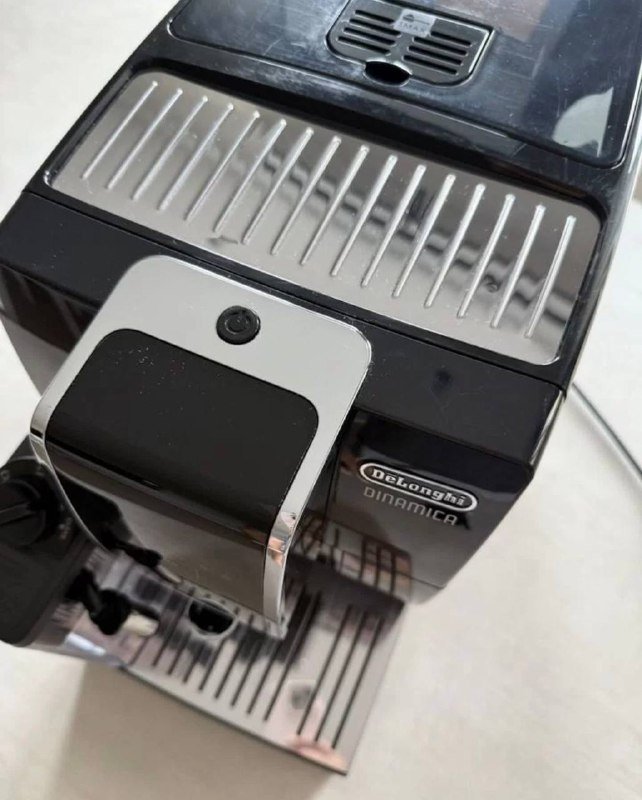 Кофемашина Delonghi Dinamica ECAM 3