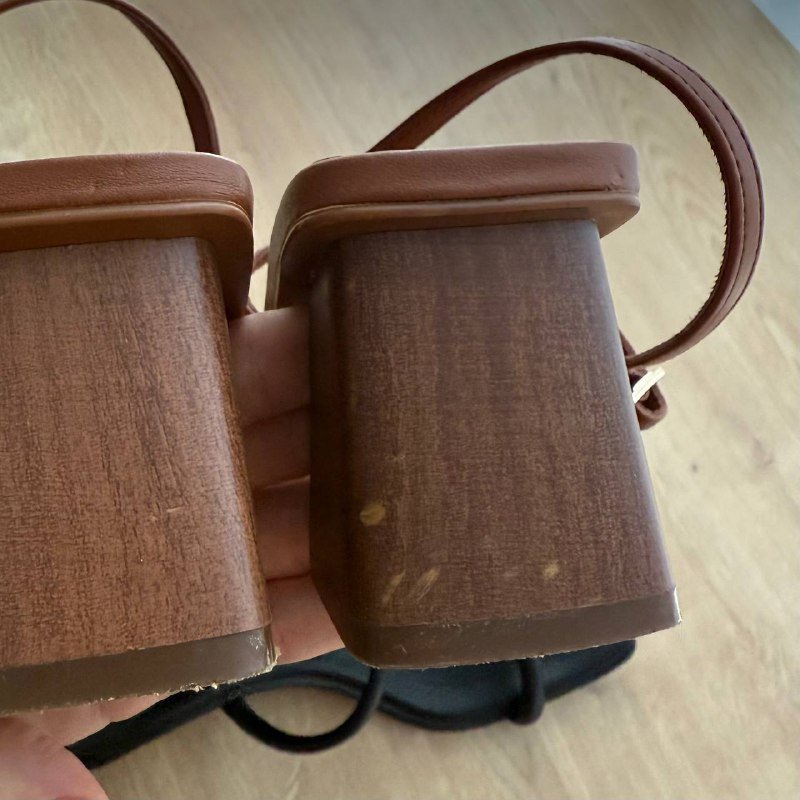 Черные босоножки Charles and keith, Коричневые босоножки Mango 37 размер 4