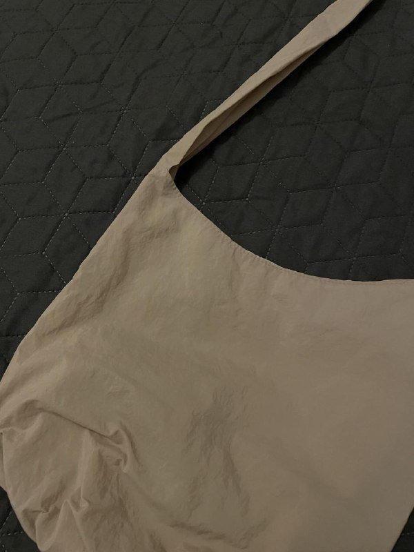 Бежевая нейлоновая сумка Amomento 4